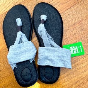 NWT SANUK SANDALS